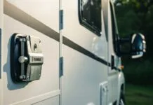 Sécurité Camping-Car : Le Guide Anti-Effraction Ultime