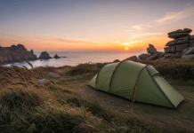 Camping sauvage en Bretagne : règles et spots sûrs
