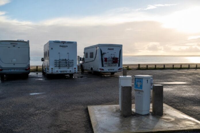 Arcachon : l’aire gratuite des camping-cars reste très critiquée malgré sa fréquentation Arcachon : l’aire gratuite des camping-cars reste très critiquée malgré sa fréquentation