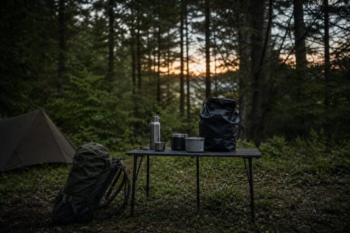 Camping sauvage : gérer ses déchets alimentaires sans trace Camping sauvage : gérer ses déchets alimentaires sans trace